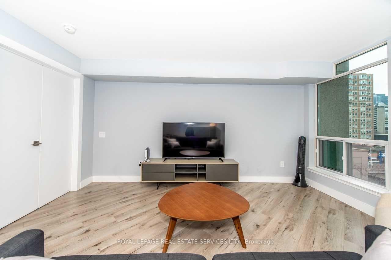 942 Yonge Street Unit 507 photo 11