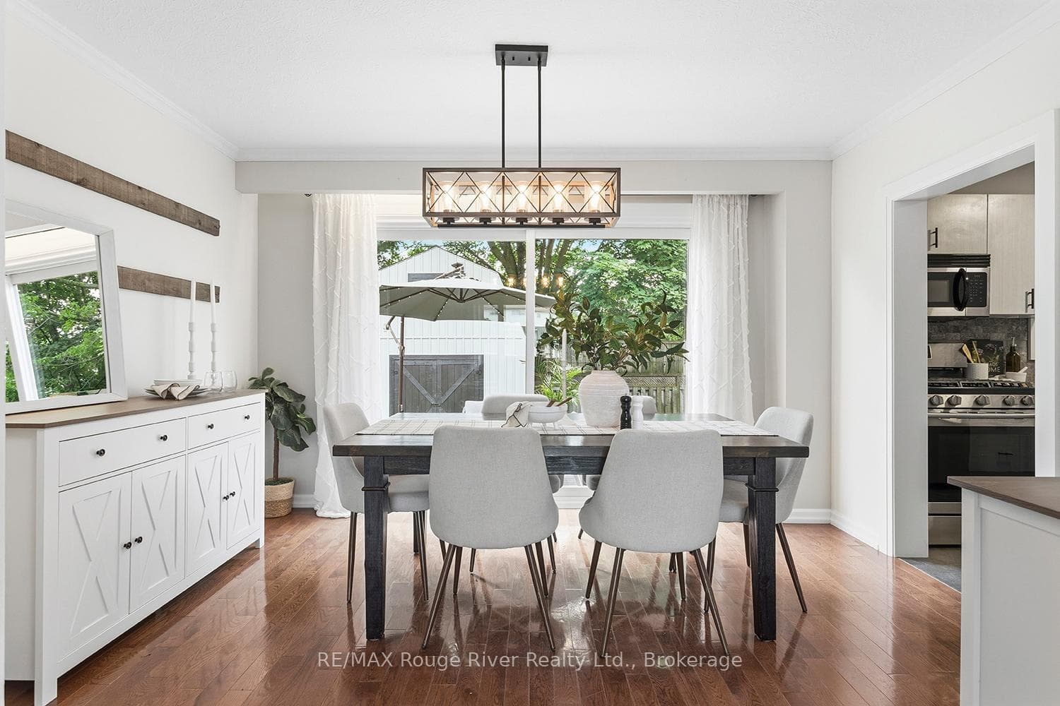 1187 Wakefield Crescent photo 13