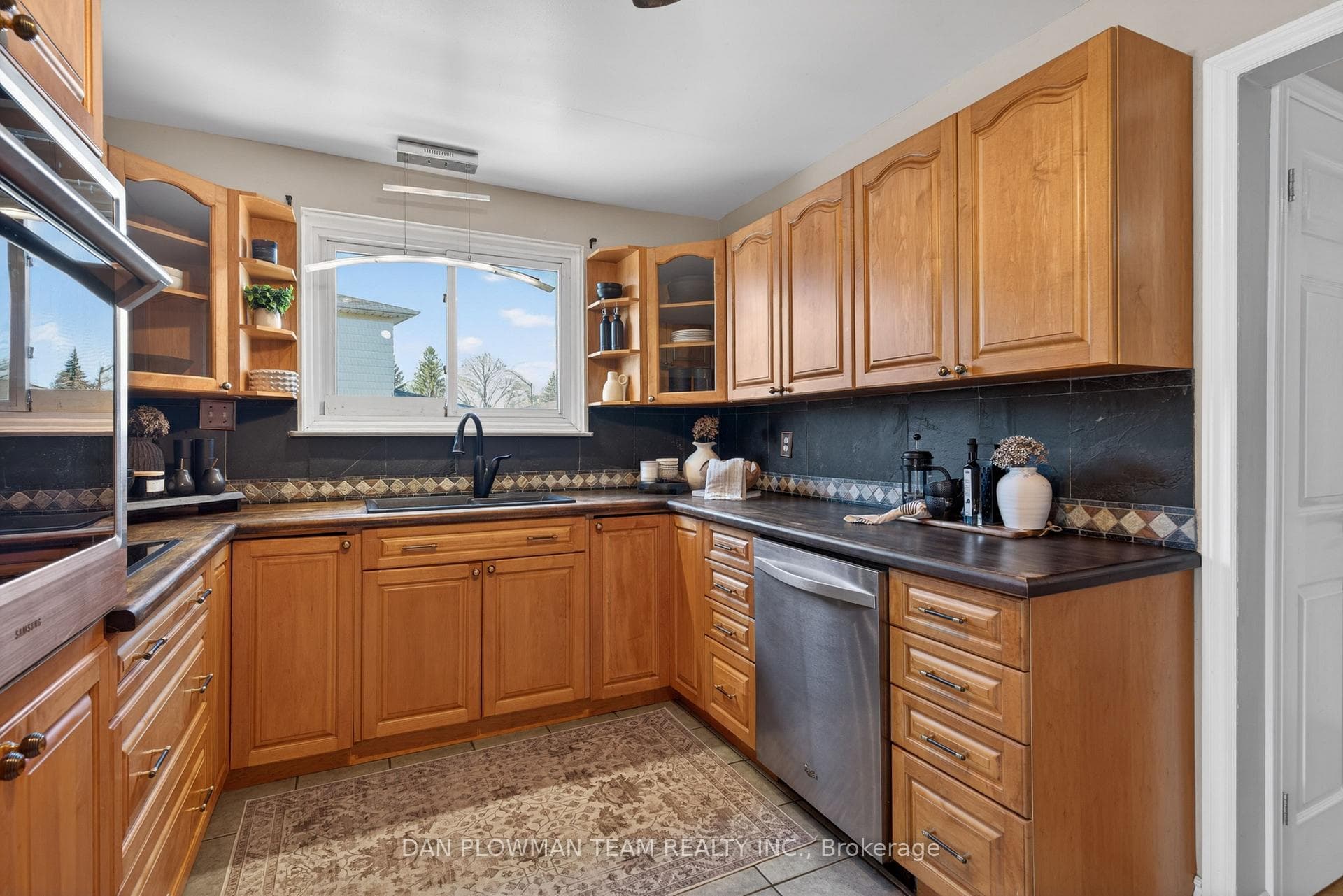215 Central Park Boulevard photo 13