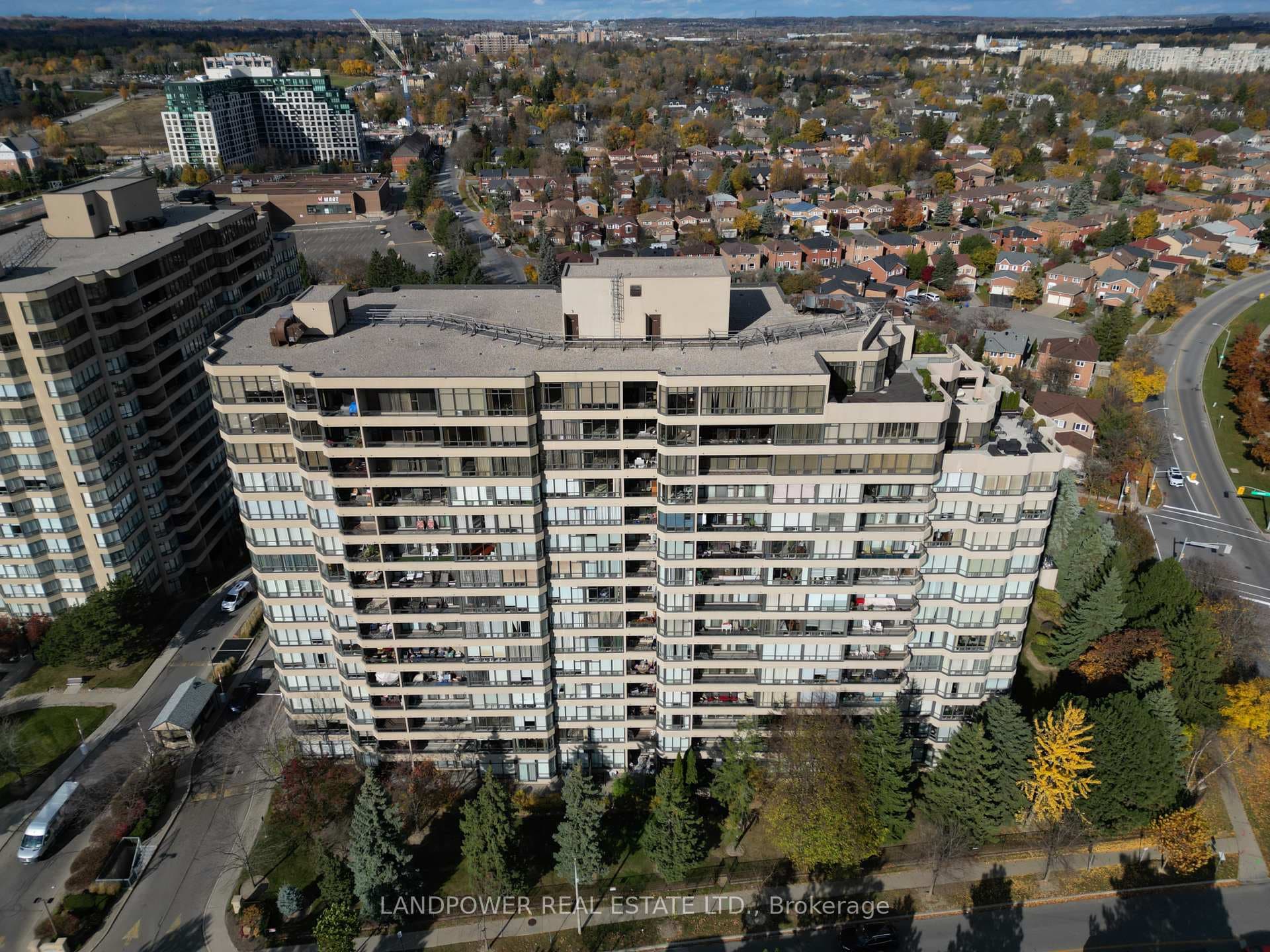 32 Clarissa Drive Unit 1027 photo 3