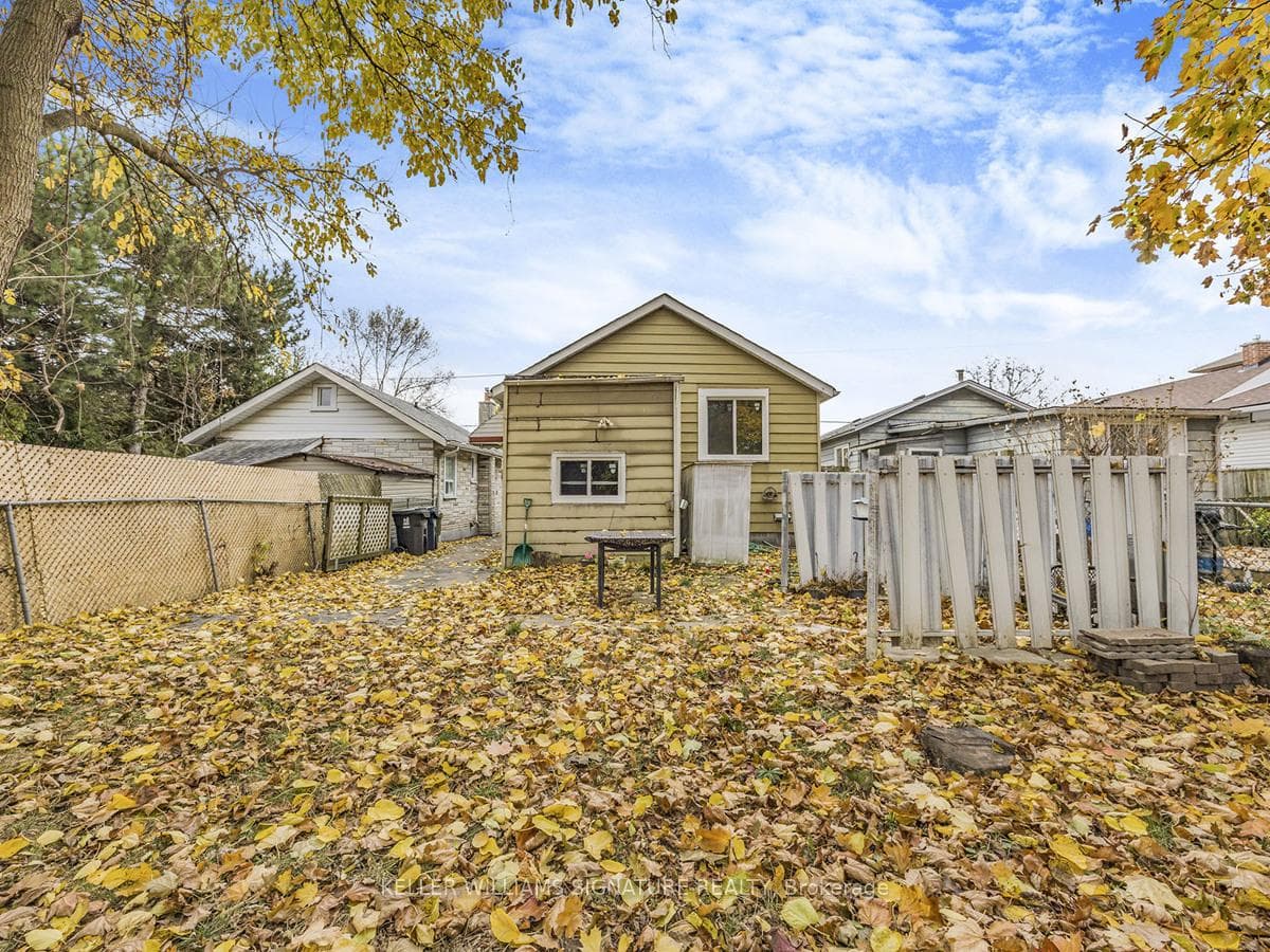 66 Craiglee Drive Unit Upper photo 25