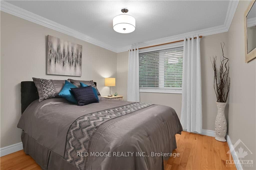 1805 WINDFLOWER Way photo 18