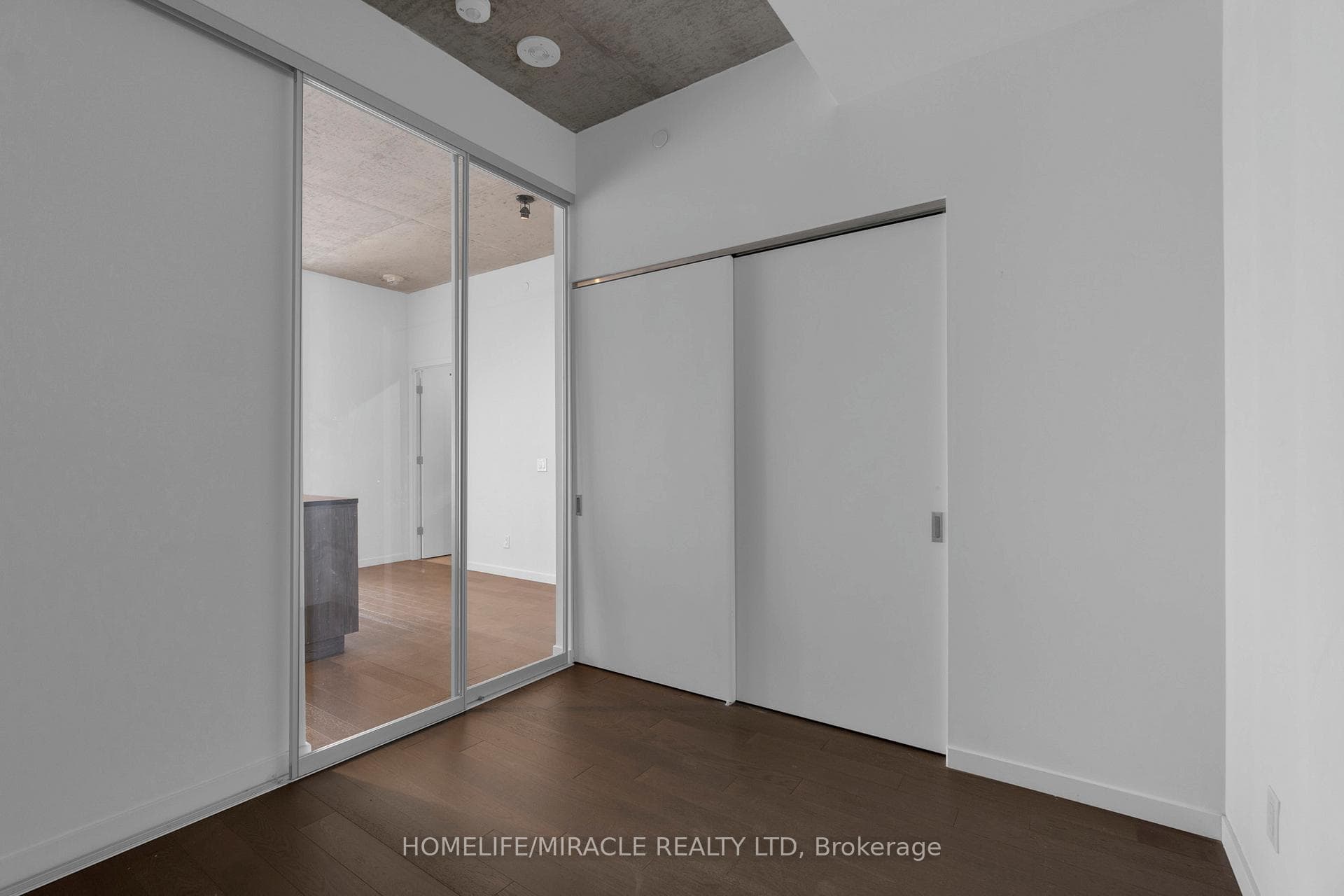7 Smith Crescent Unit 712 photo 26