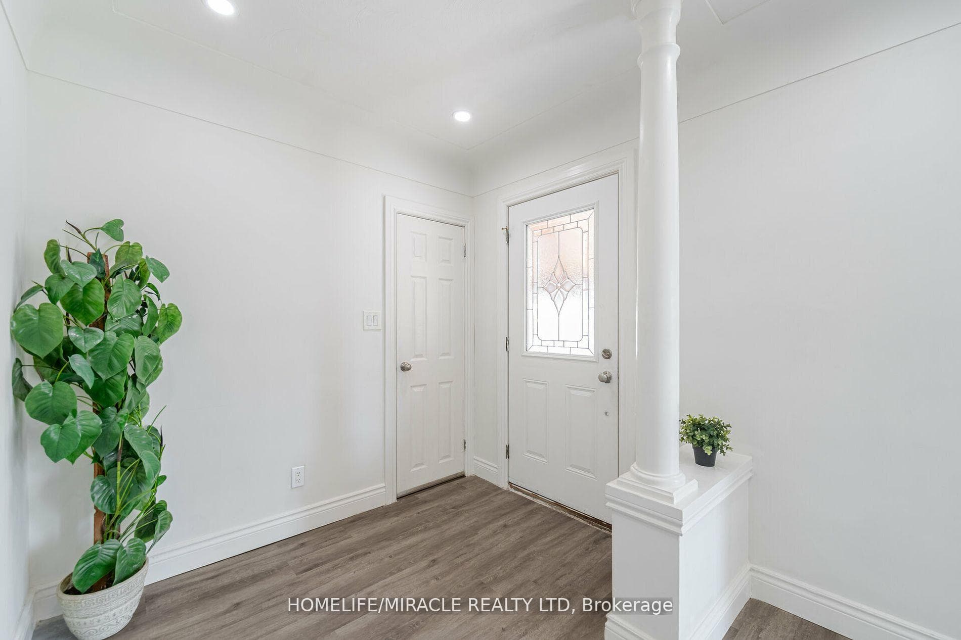 166 Fennell Avenue photo 3