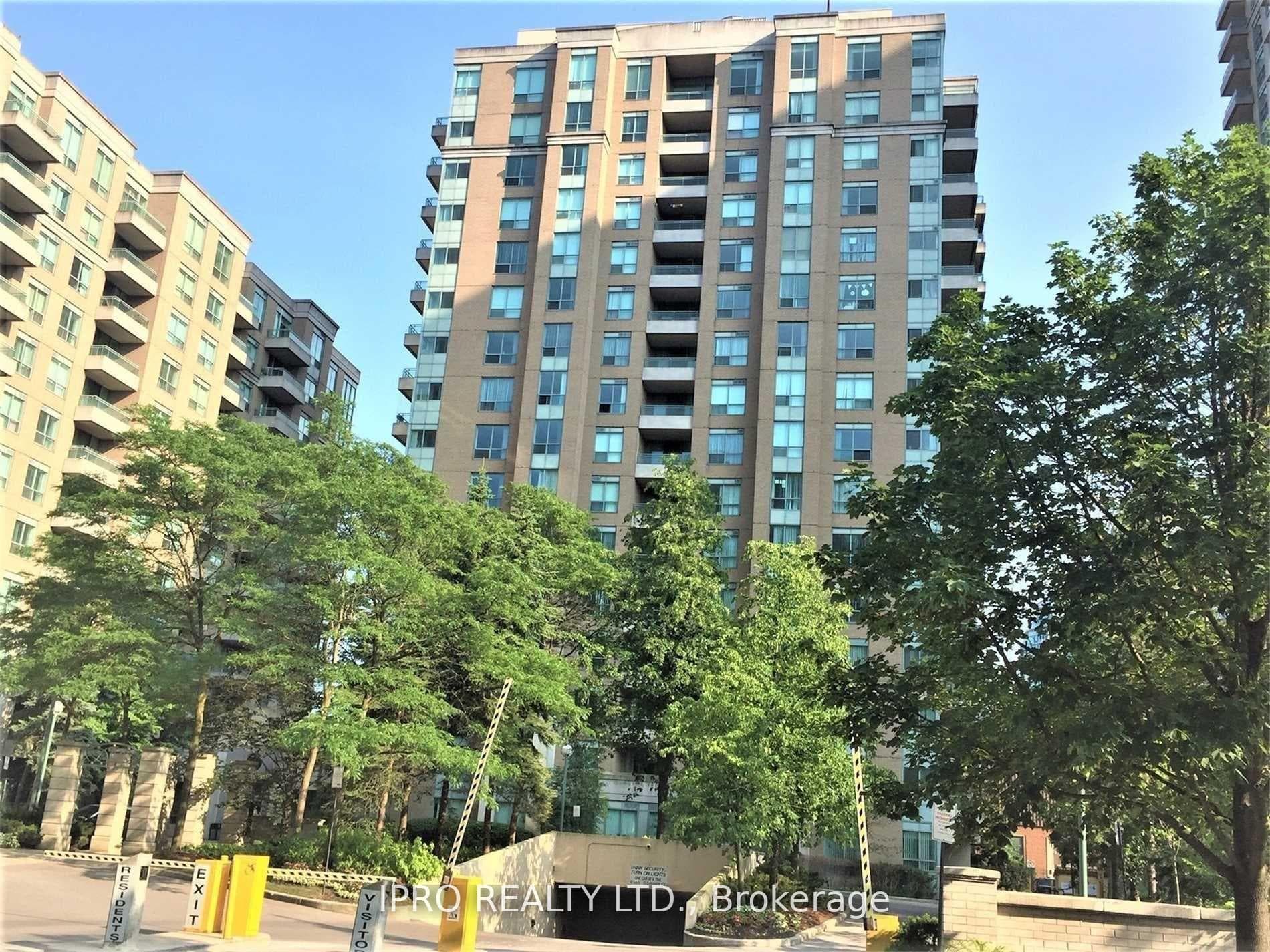 29 Pemberton Avenue Unit 702 photo 1