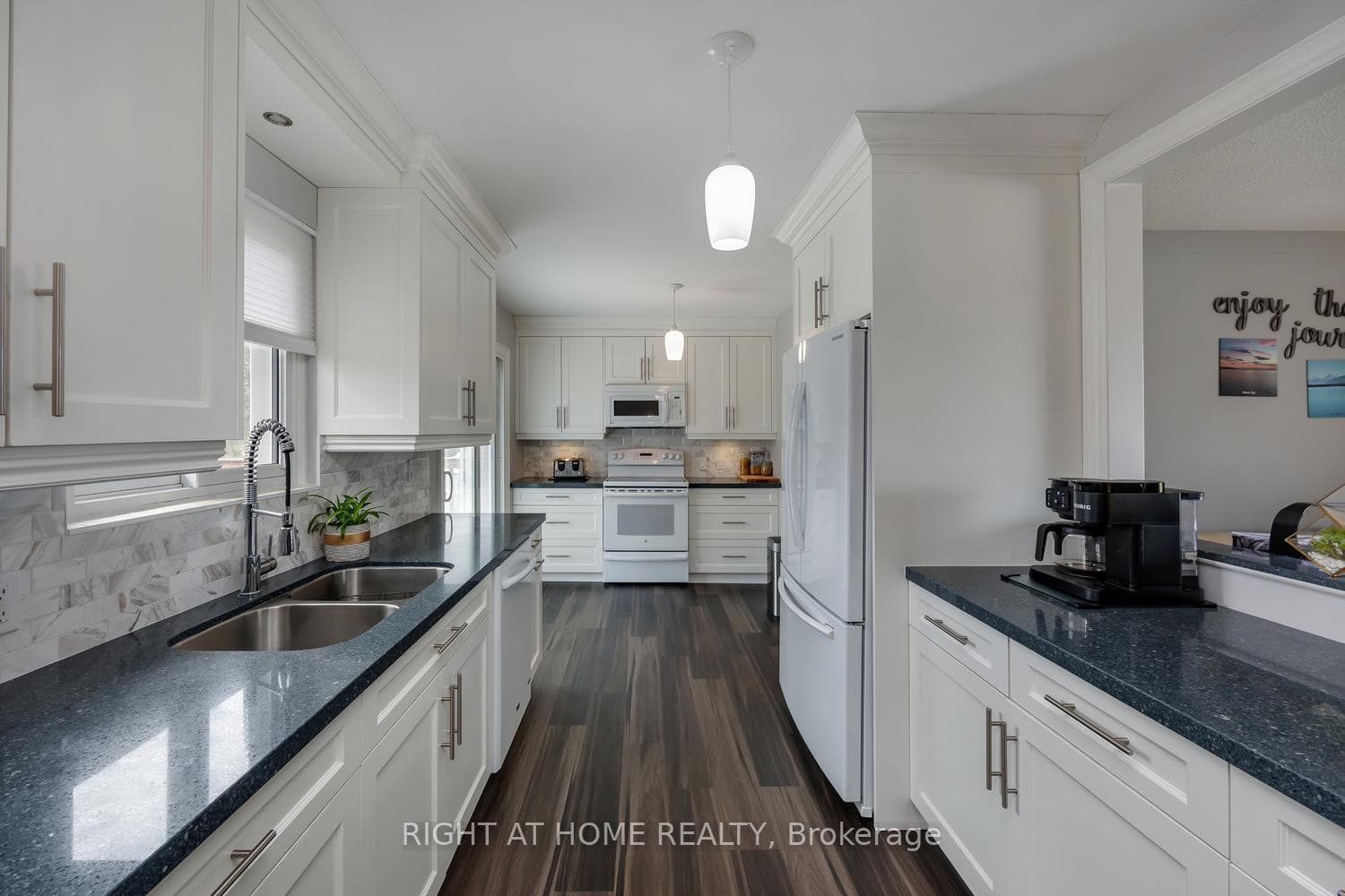 17 Crestview Avenue photo 16