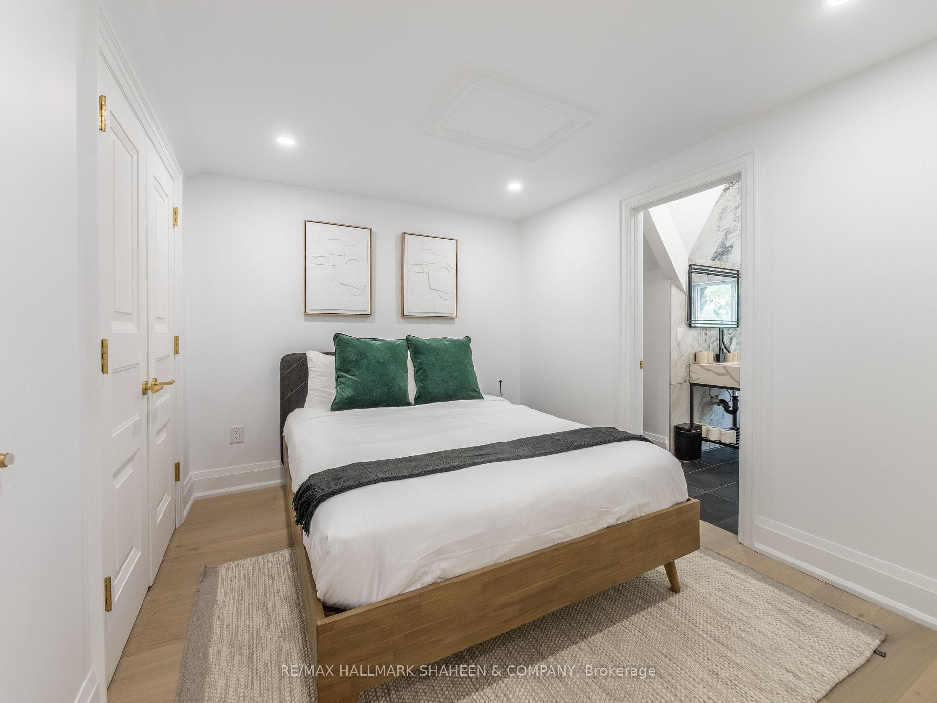357 Euclid Avenue Unit A photo 20