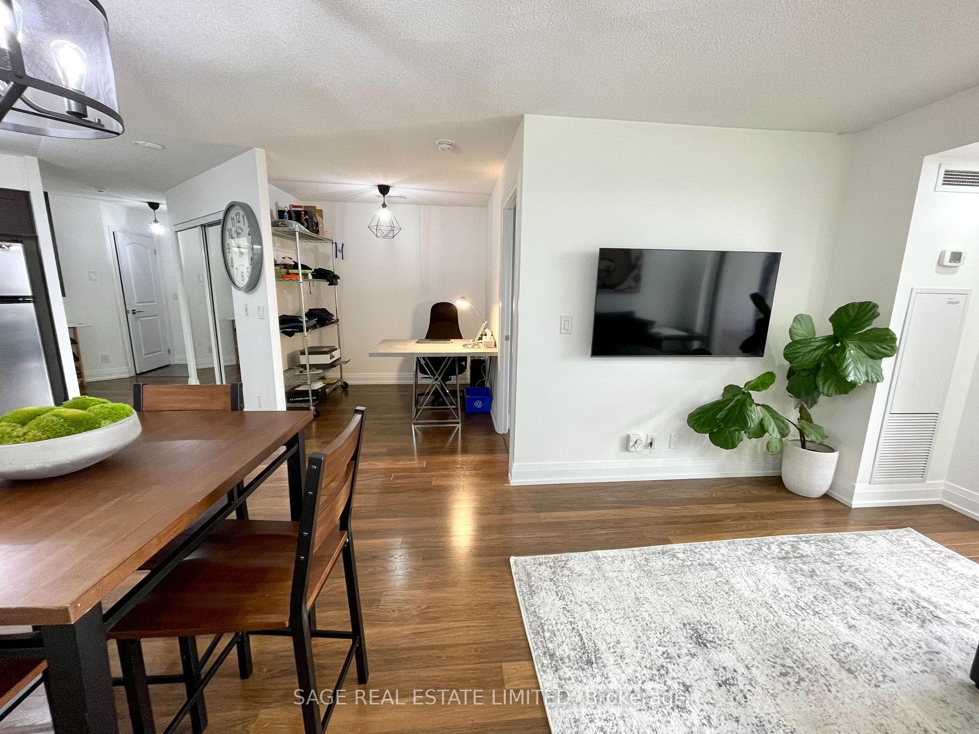 1060 Sheppard Avenue Unit 710 photo 8