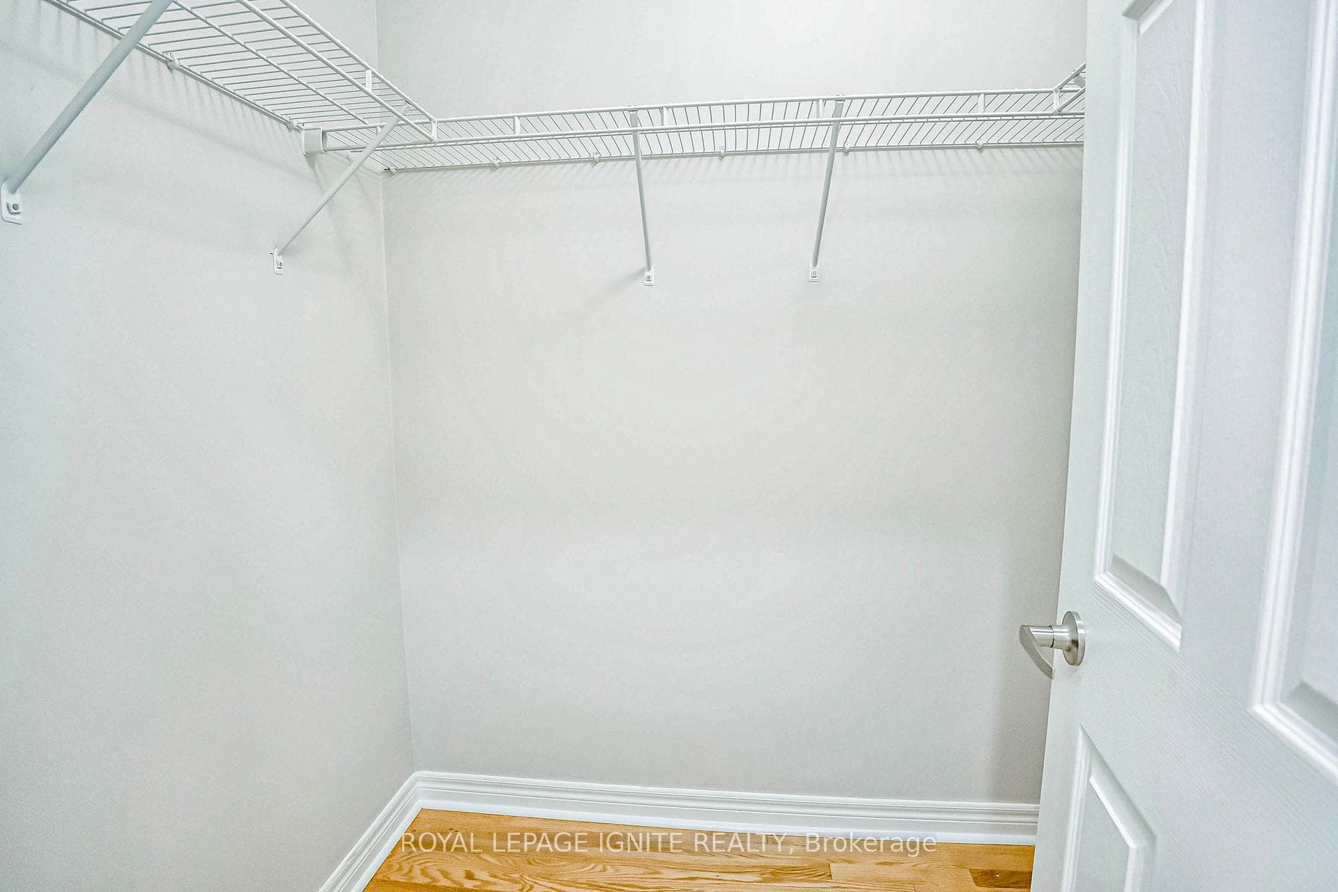 82 Laval Street photo 25