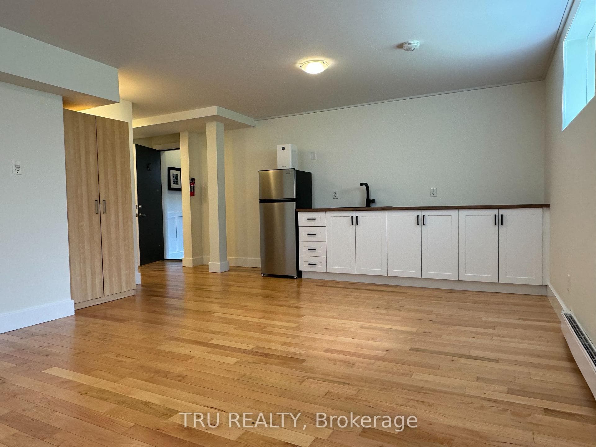 550 Guy Street Unit C photo 5