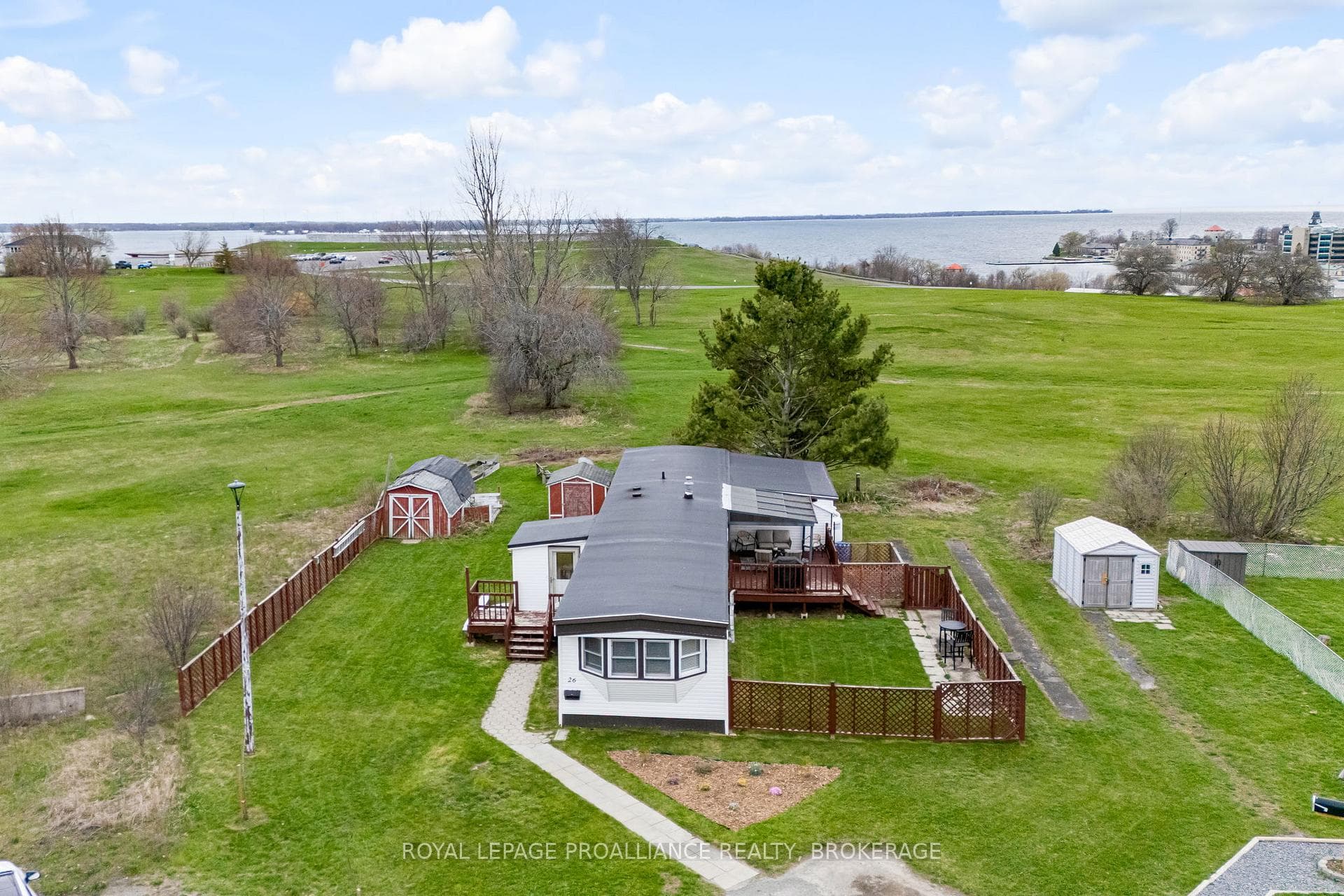 26 Kapyong Crescent photo 1