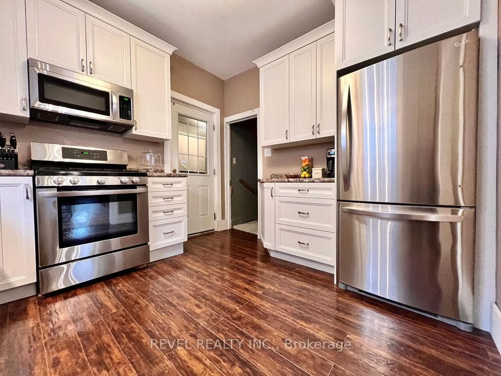 87 Balsam Street photo 5