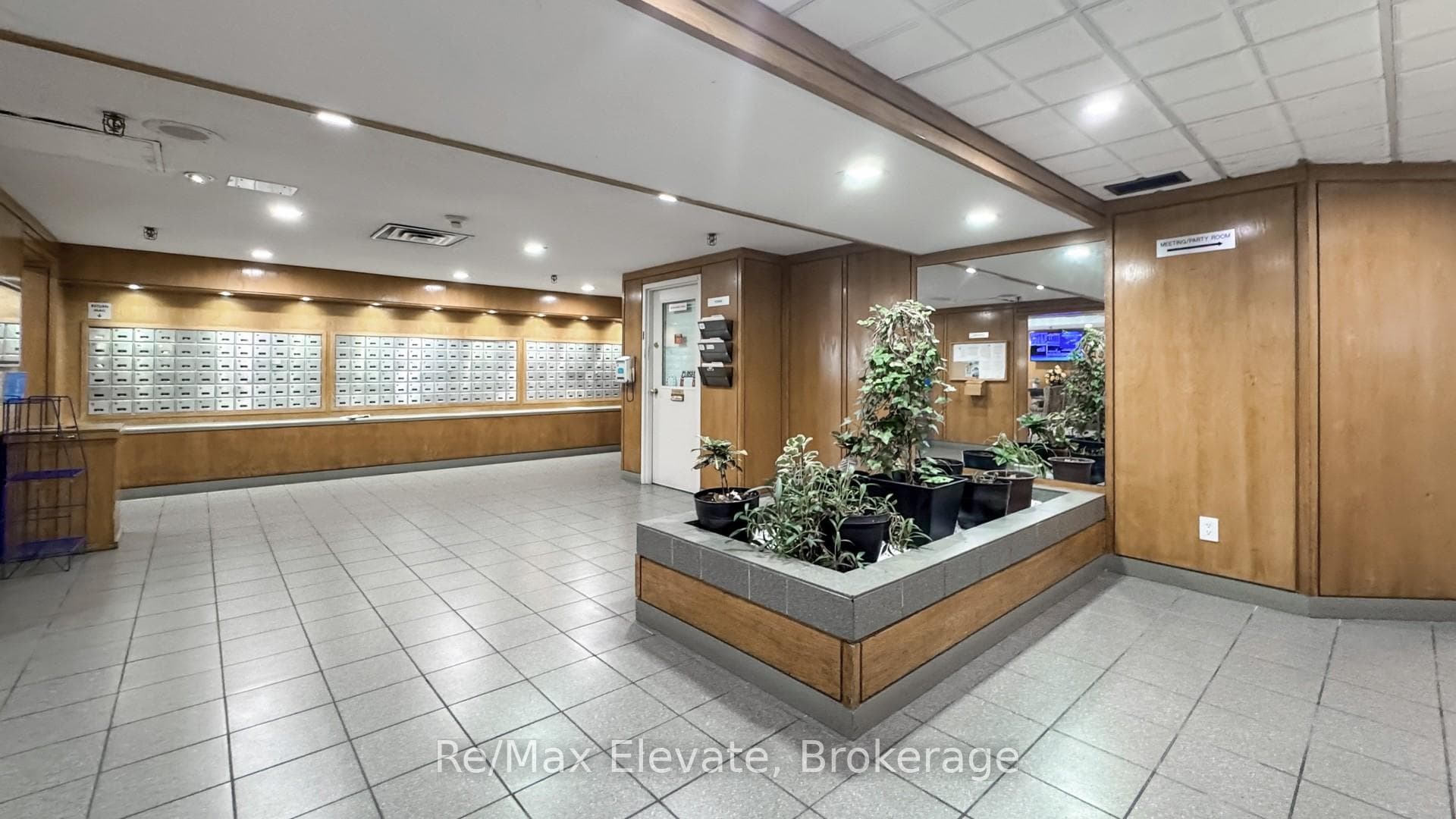 410 Mclevin Avenue Unit 1111 photo 9