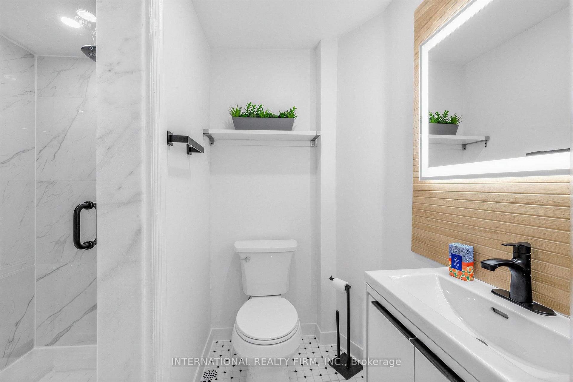 793 Dufferin Street Unit Upper photo 21