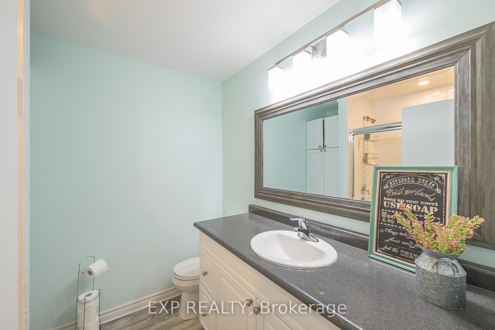 73 Broadway Avenue photo 28
