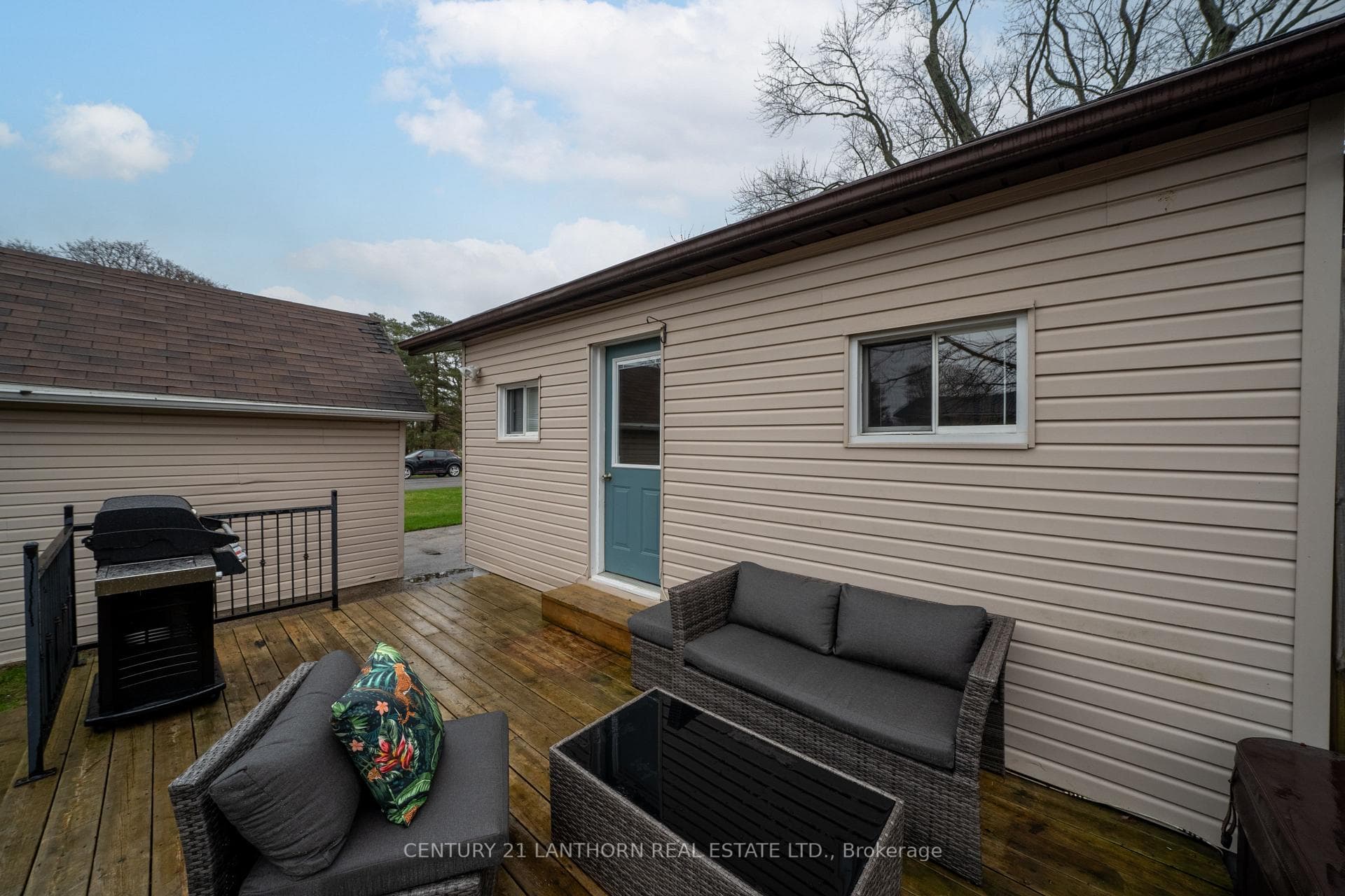 22 Maple Drive photo 36