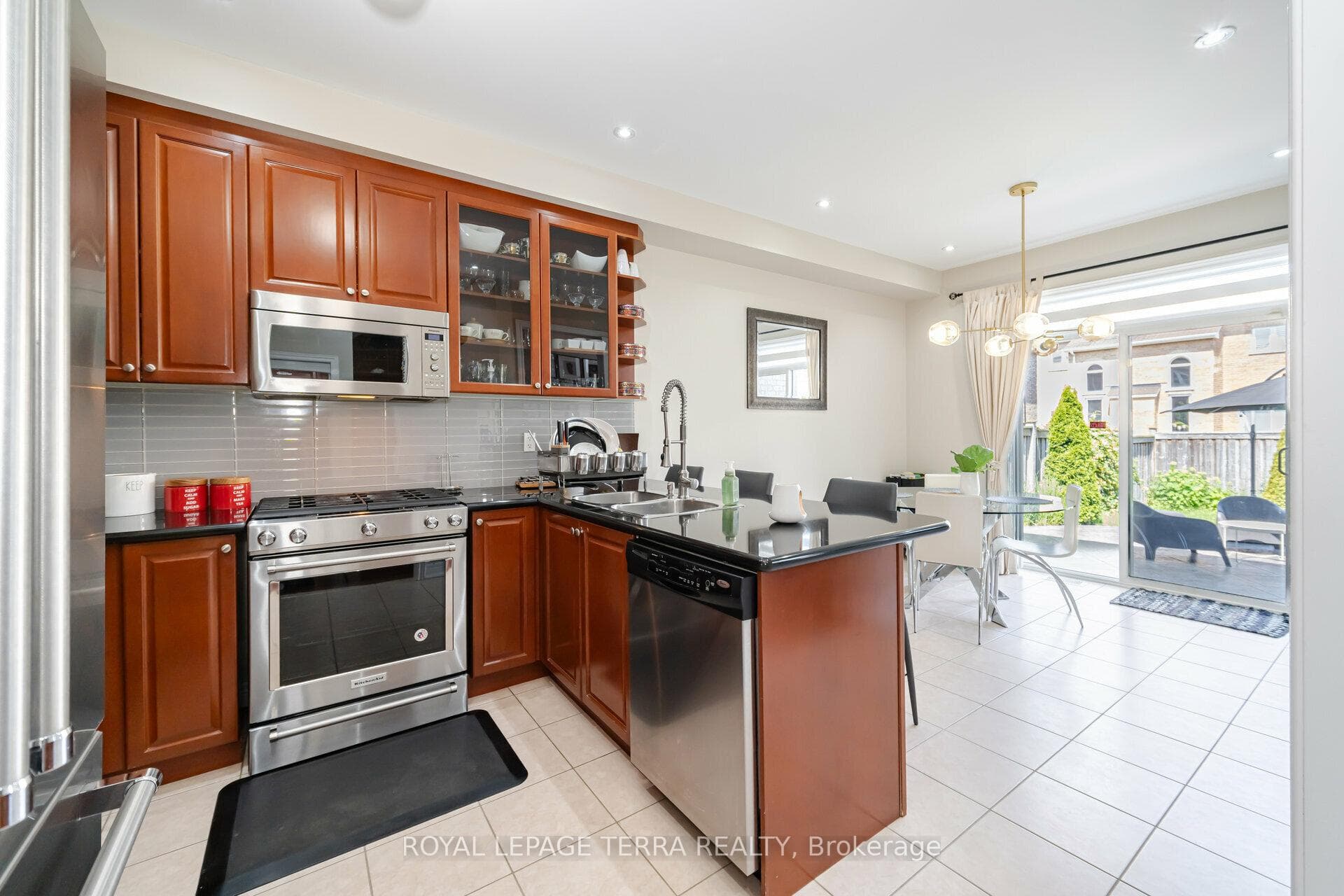 30 Eatonville Street Unit Upper photo 20