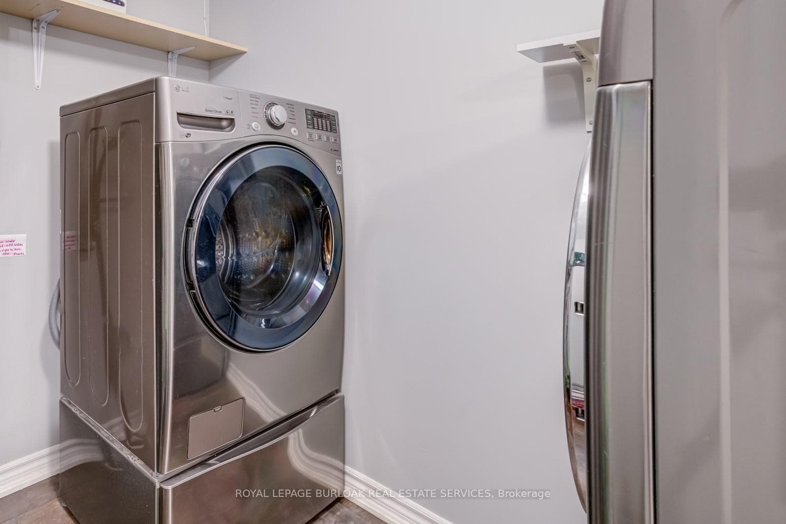 2085 Appleby Line Unit 313 photo 18