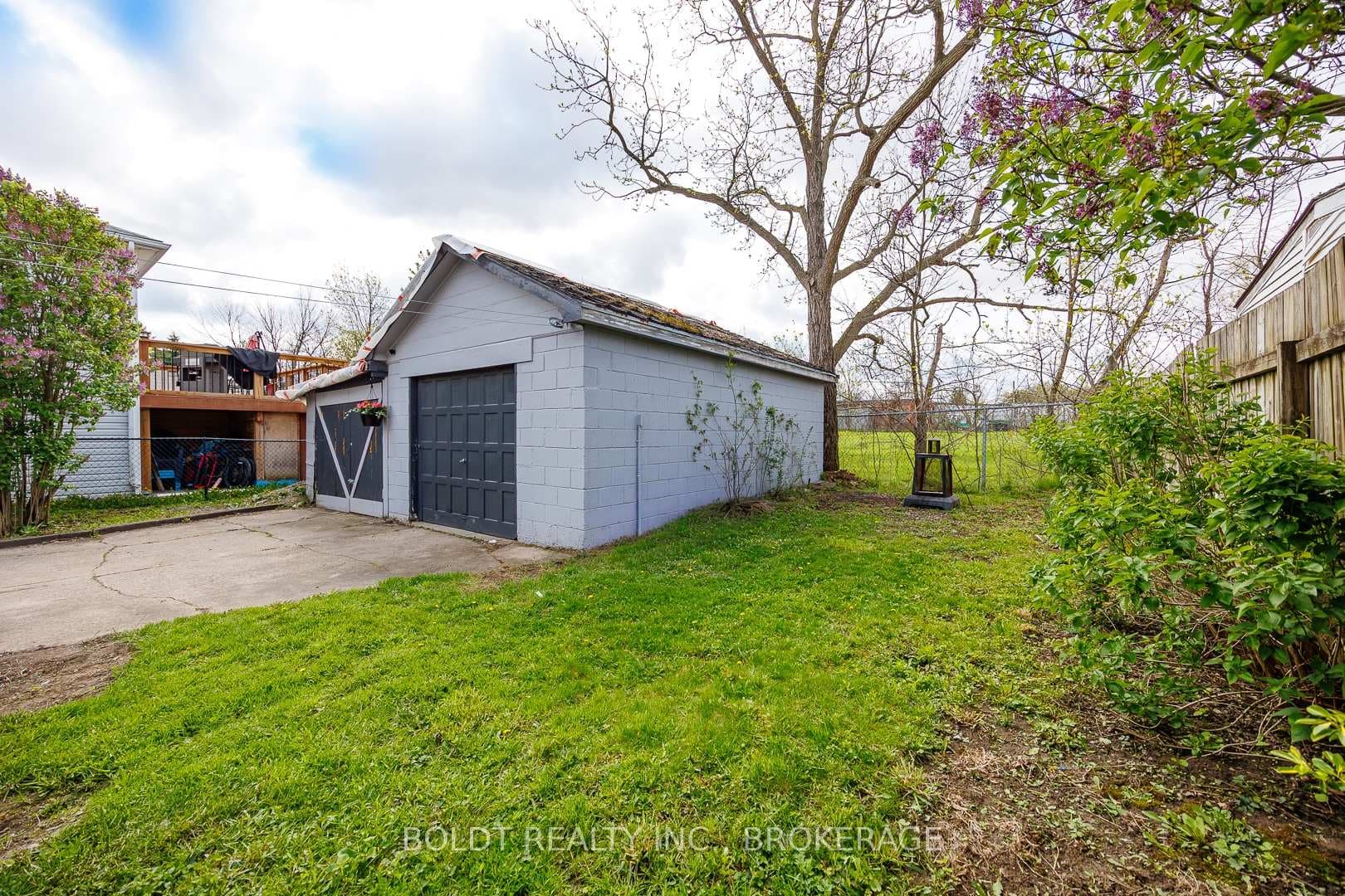 142 CLARA Street photo 4