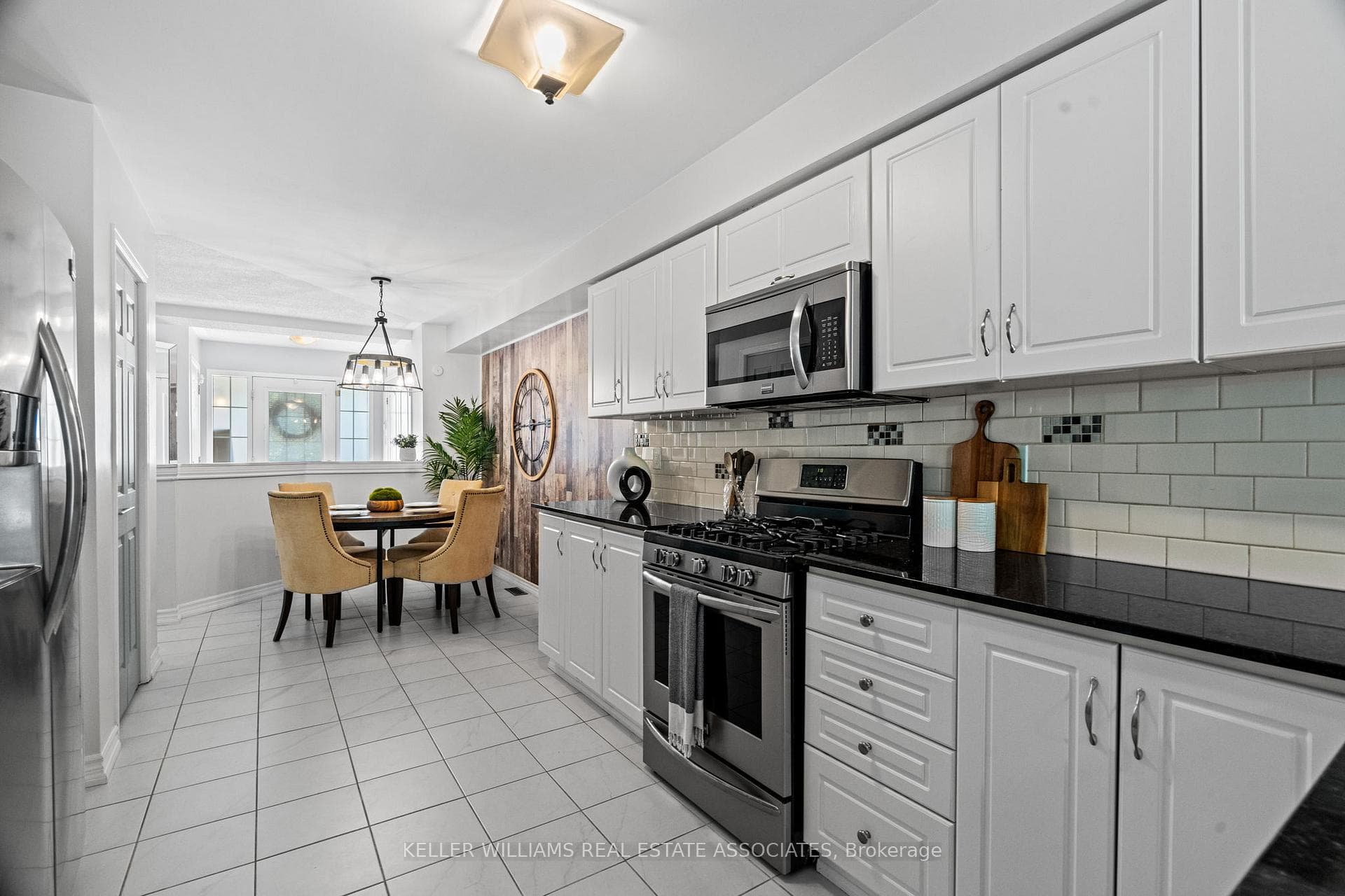 152 Richfield Square photo 10