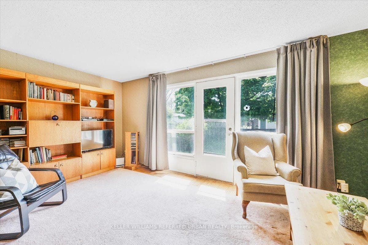 163 Freshmeadow Drive photo 8