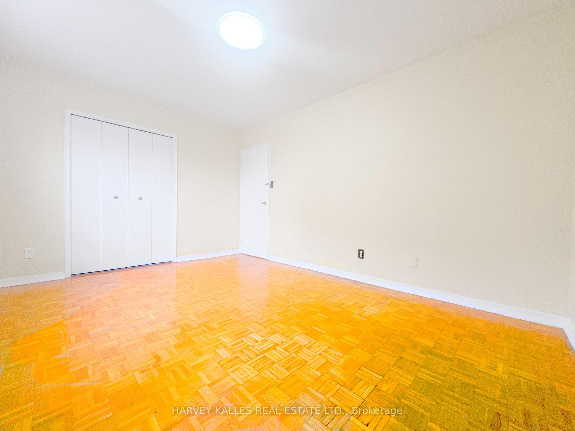 90 Blackfriar Avenue Unit 8 photo 5