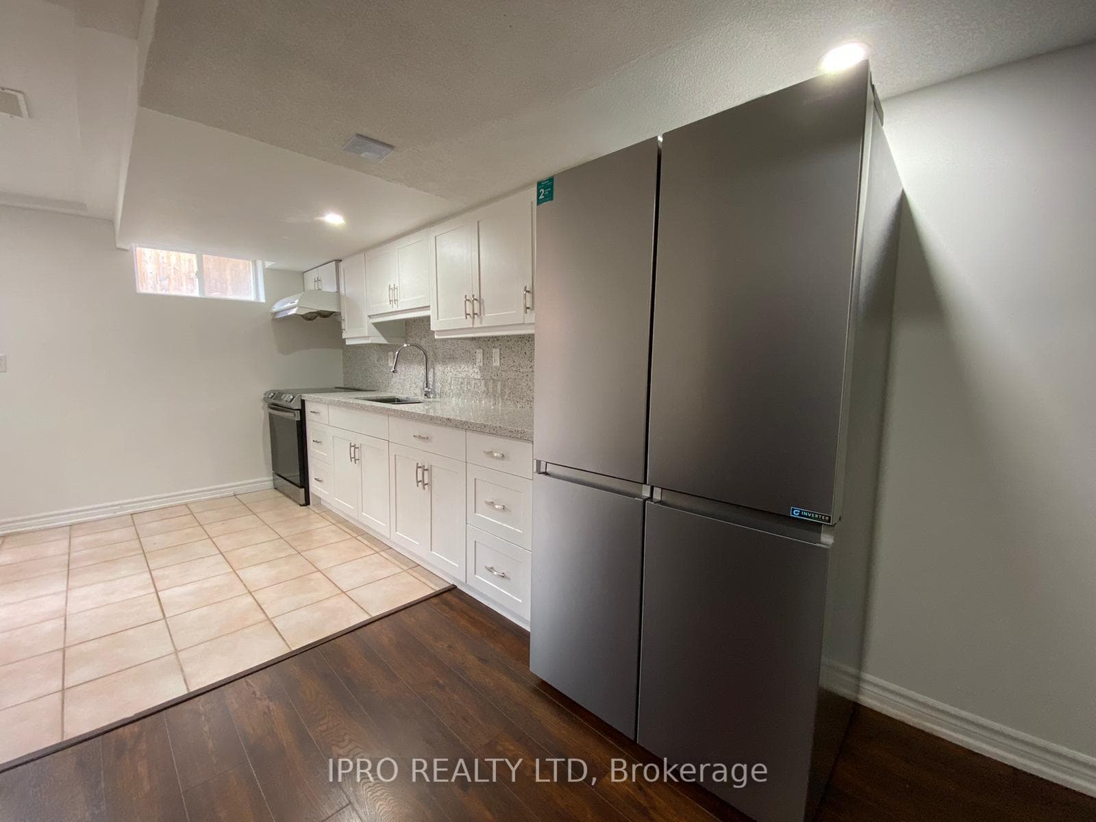 190 Sunset Boulevard photo 6