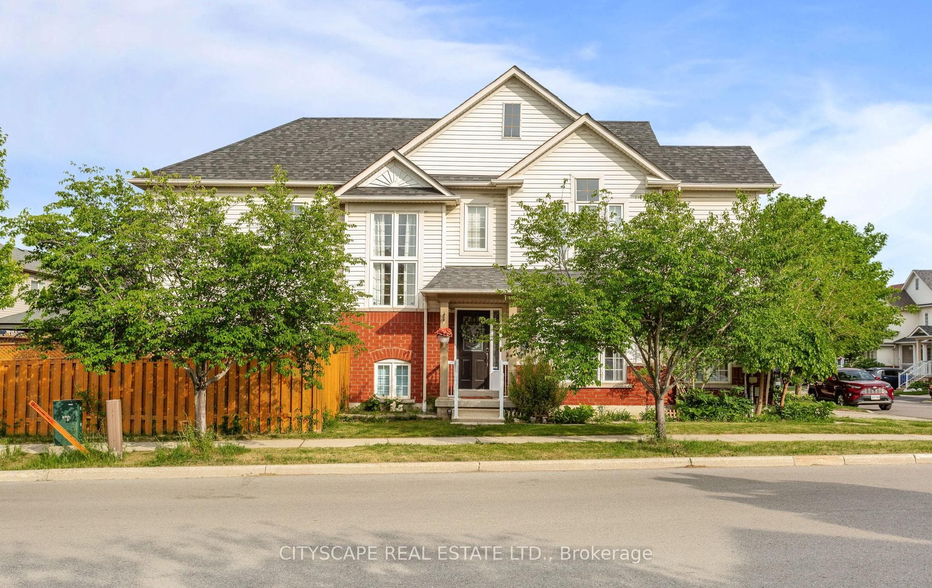 91 Waters Boulevard photo 1