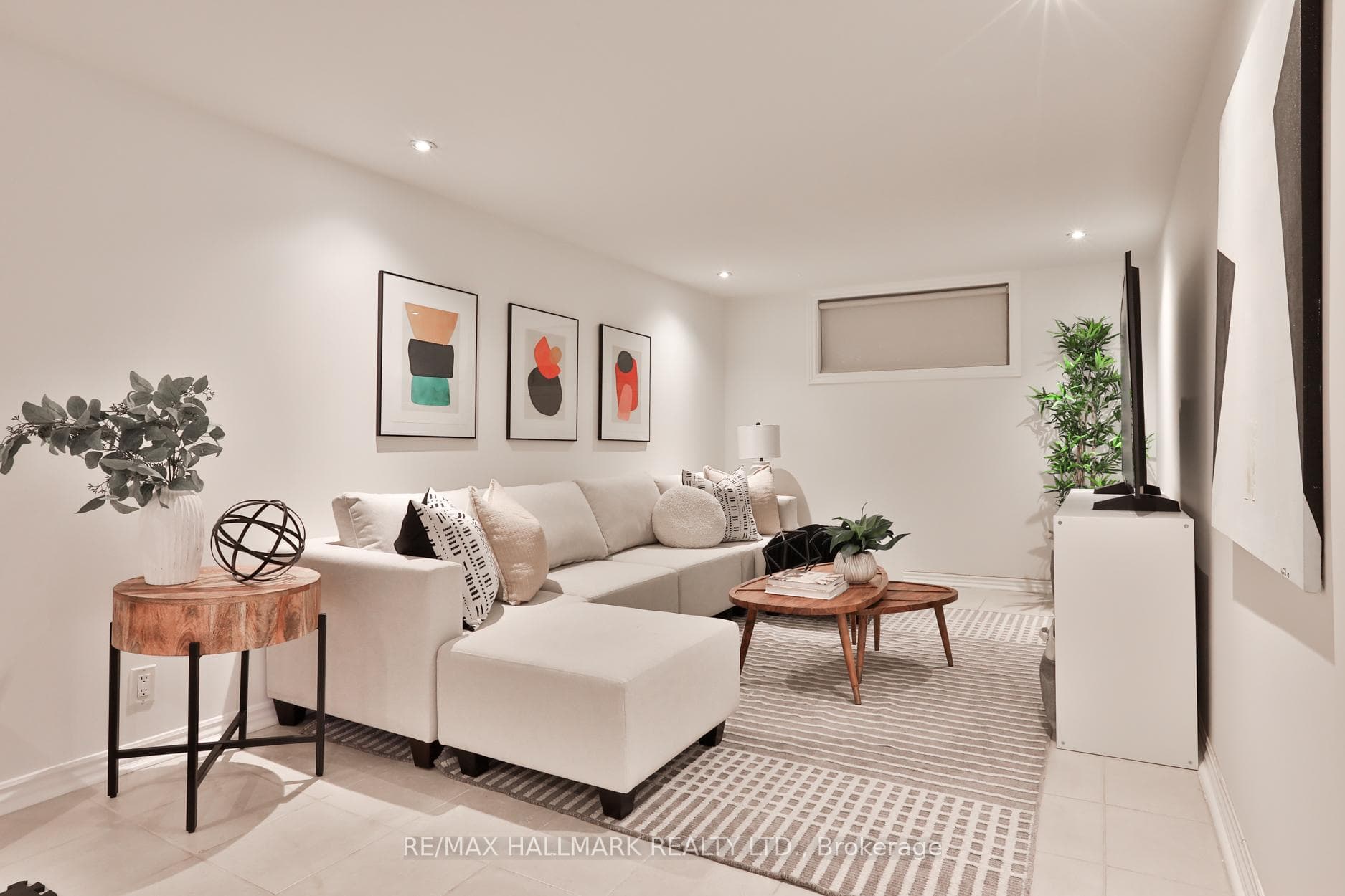 299 Ridley Boulevard photo 24