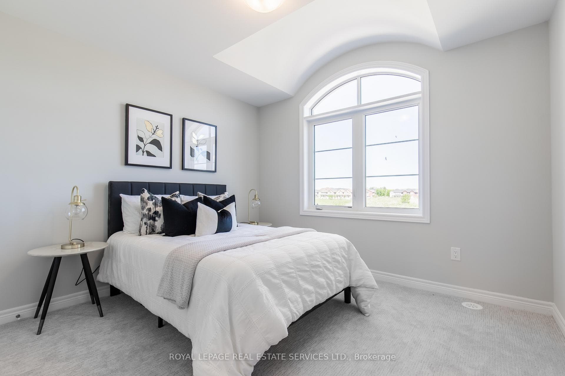 116 Cornell Centre Boulevard photo 33