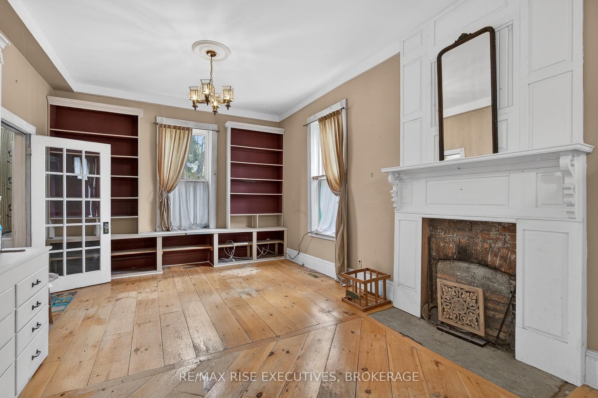 147 St George Street photo 20