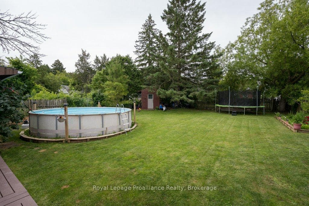 92 Wallbridge Crescent photo 5