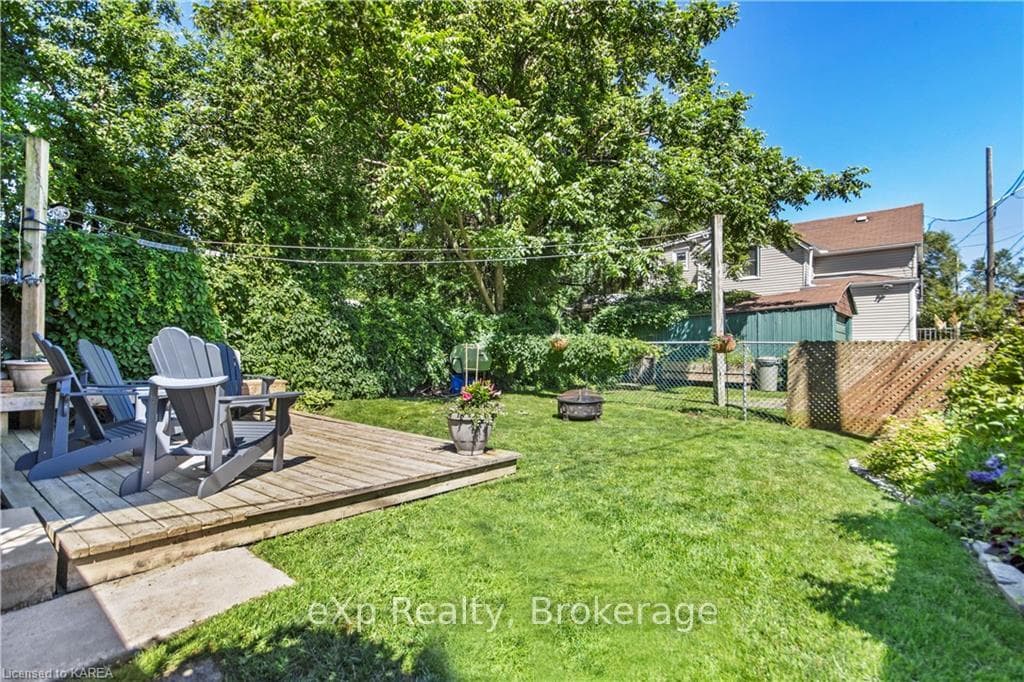 15 PINE Street photo 35