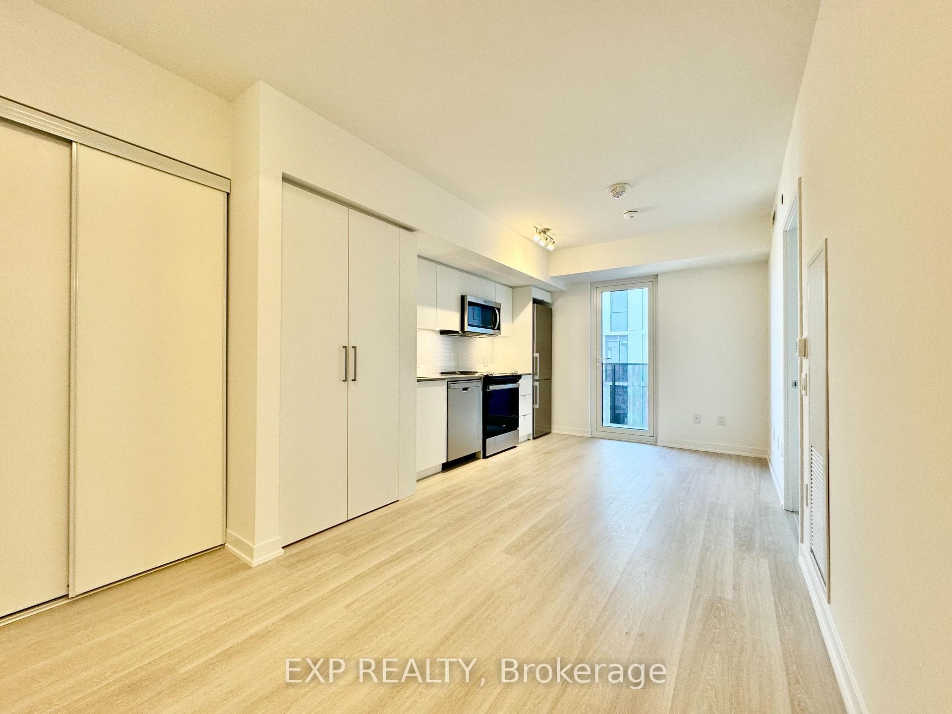 500 Wilson Avenue Unit 410 photo 3