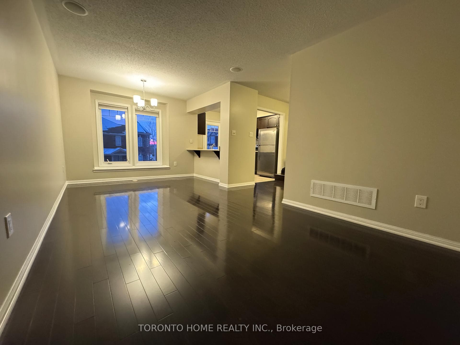 1037 Haxton Heights photo 16