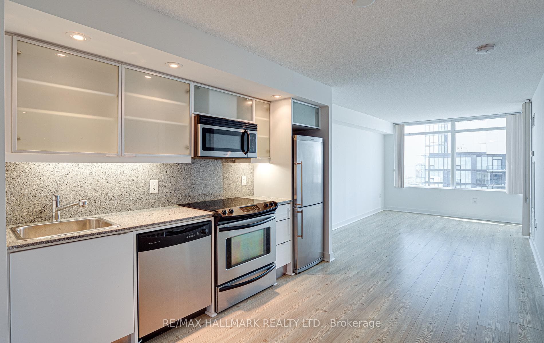 25 Telegram Mews Unit 4509 photo 11