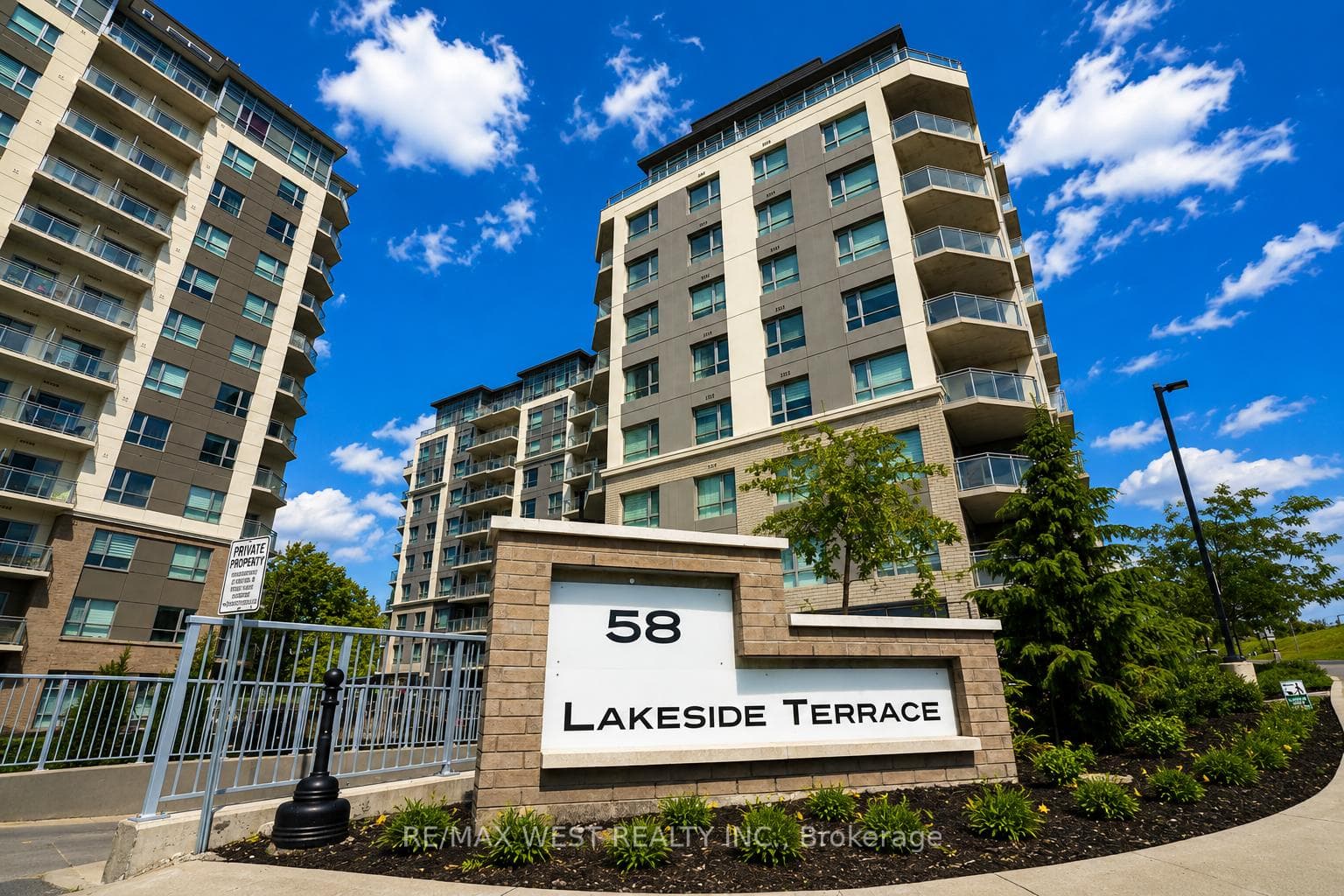 58 Lakeside Terrace Unit 216 photo 1