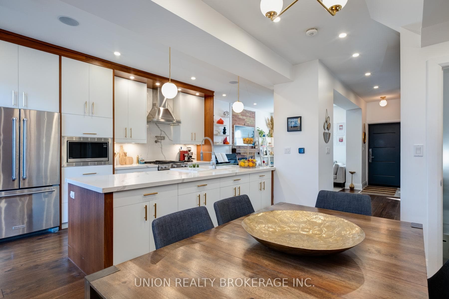 61 Herbert Avenue photo 7