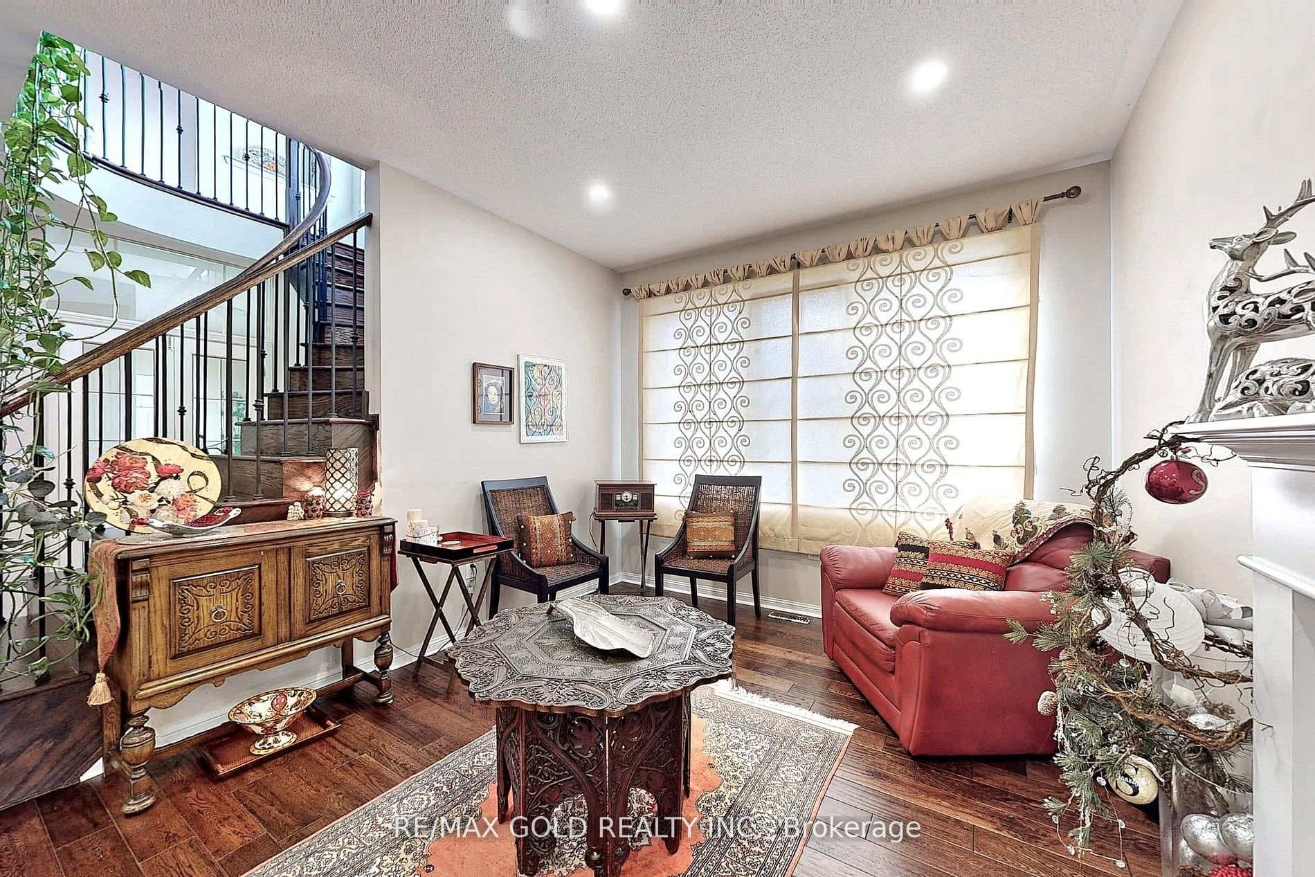 301 Peregrine Way Unit Upper photo 9