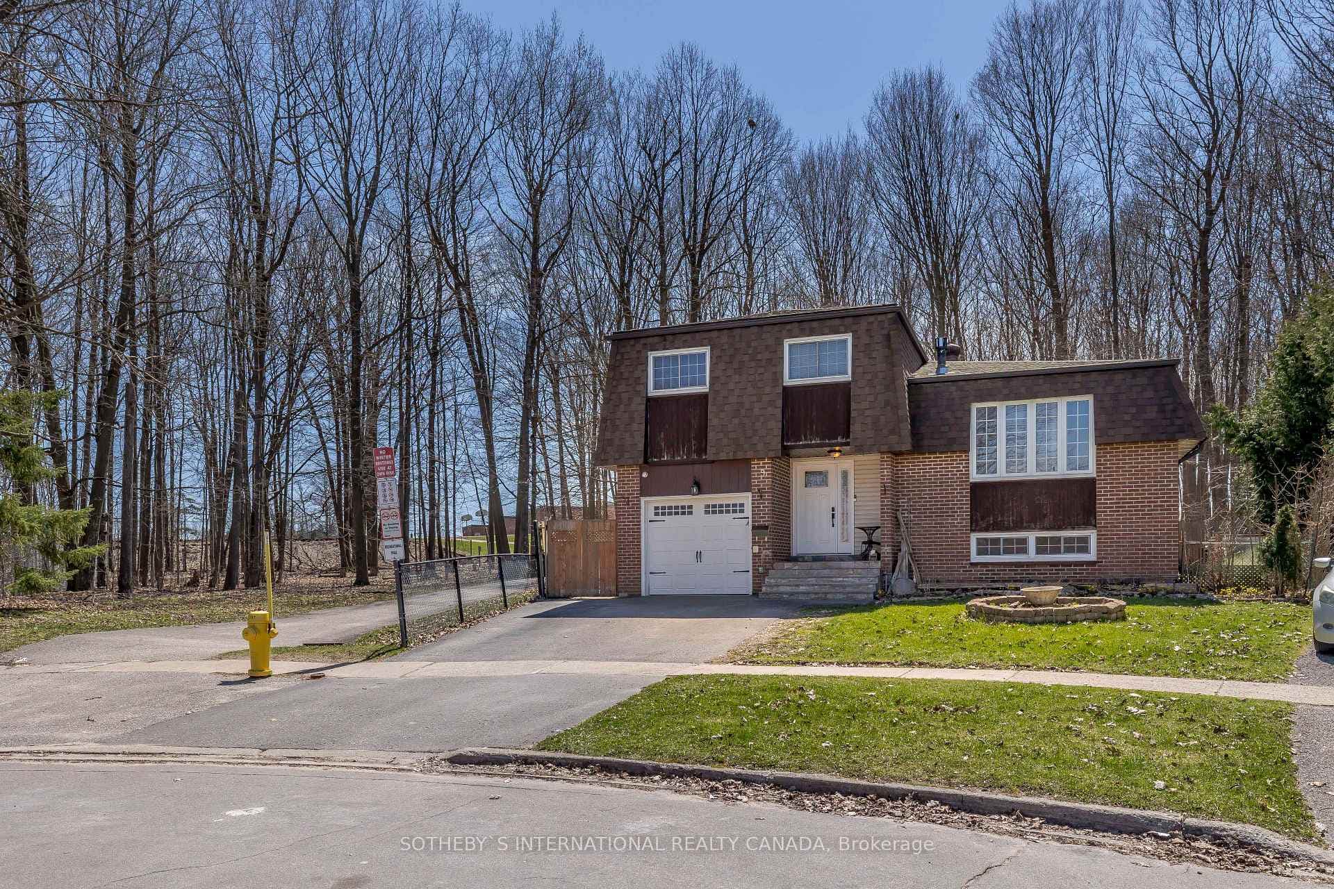 9 Aldergrove Circle photo 2