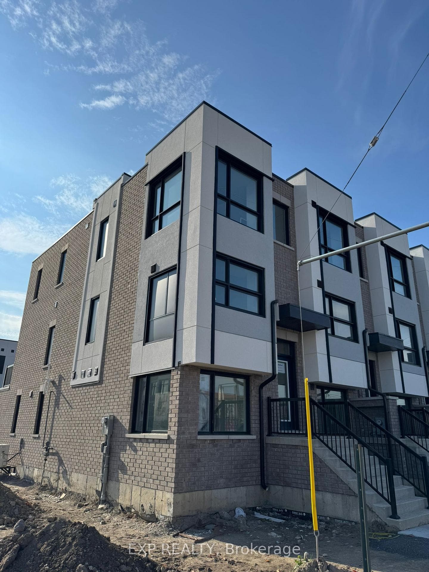 143 Hunt Street photo 2