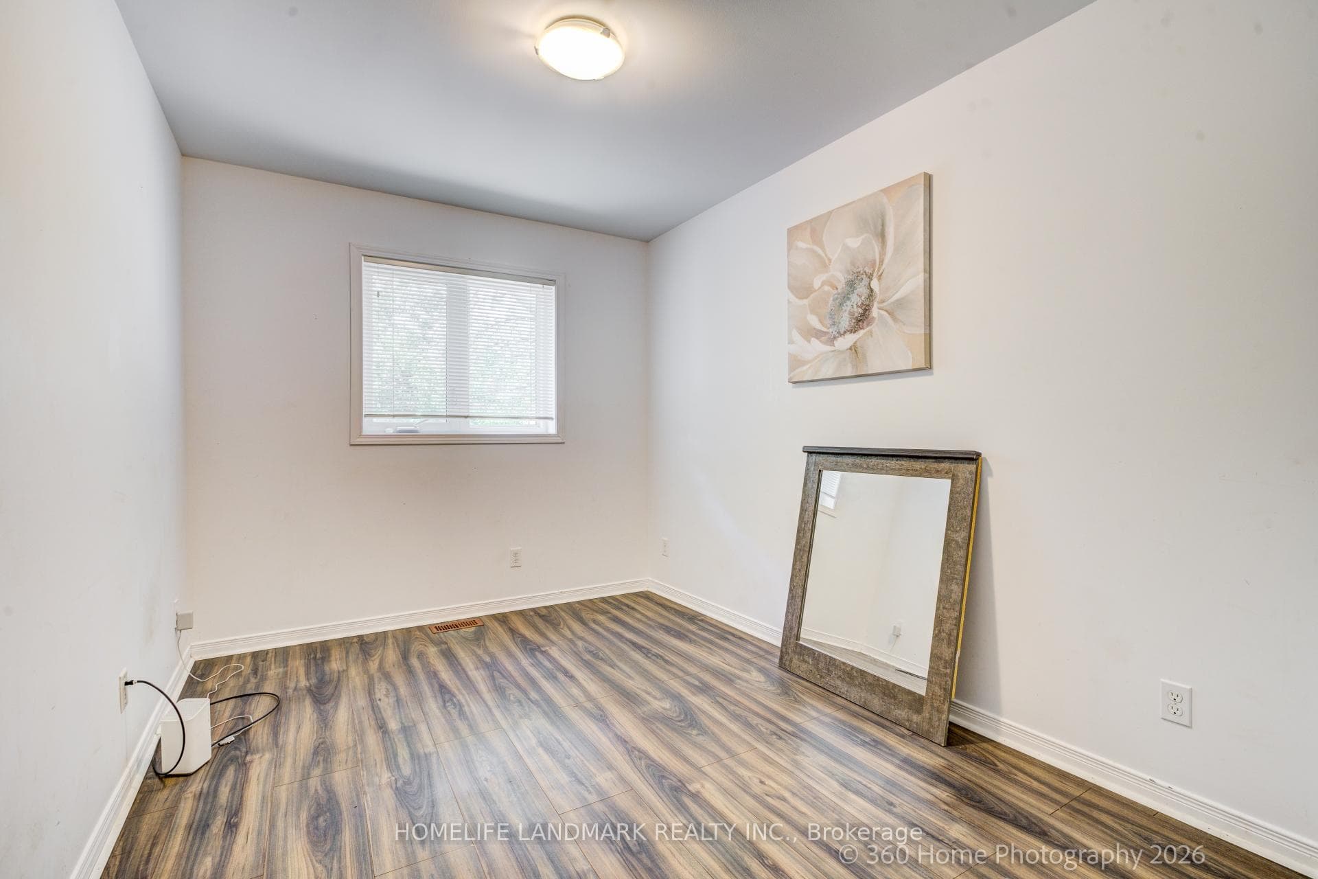 736 Kingston Road Unit 3 photo 9