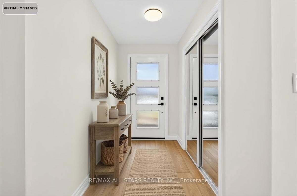 501 Lake Drive photo 4