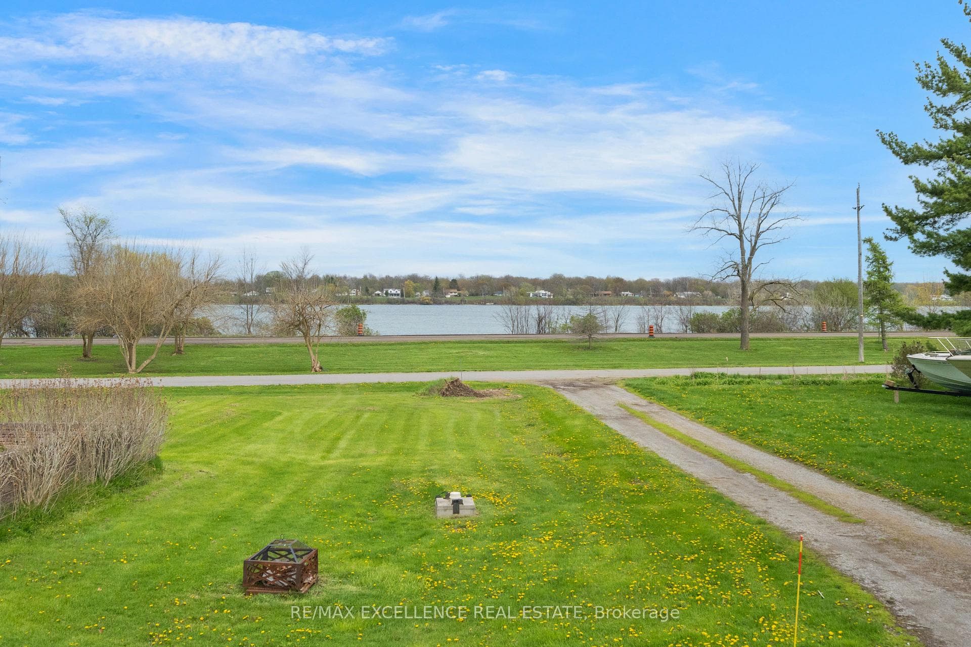 12575 NIAGARA RIVER Parkway photo 2