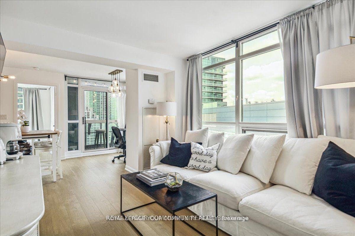 600 Fleet Street Unit 1810 photo 8