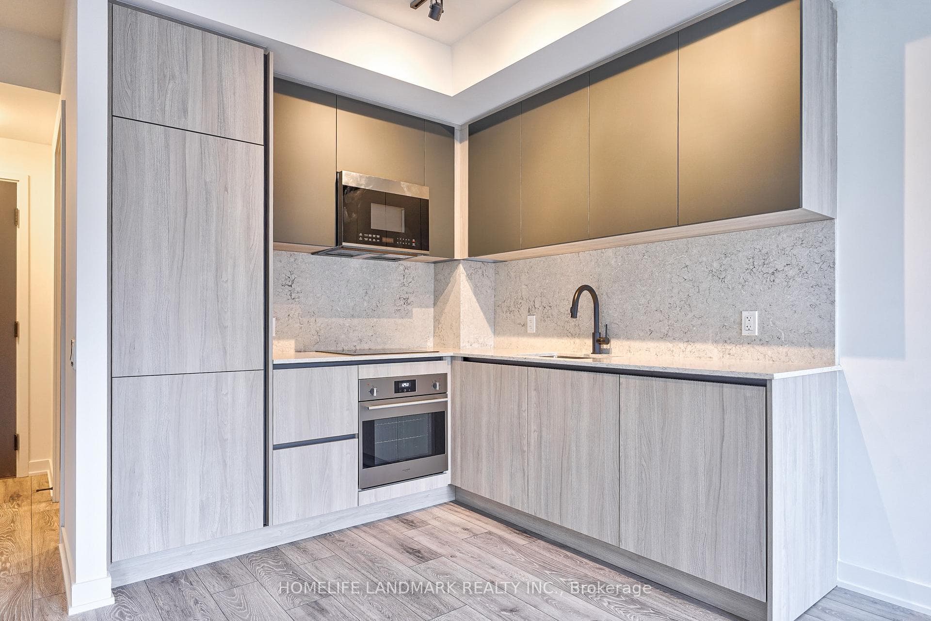 108 Peter Street Unit 621 photo 14