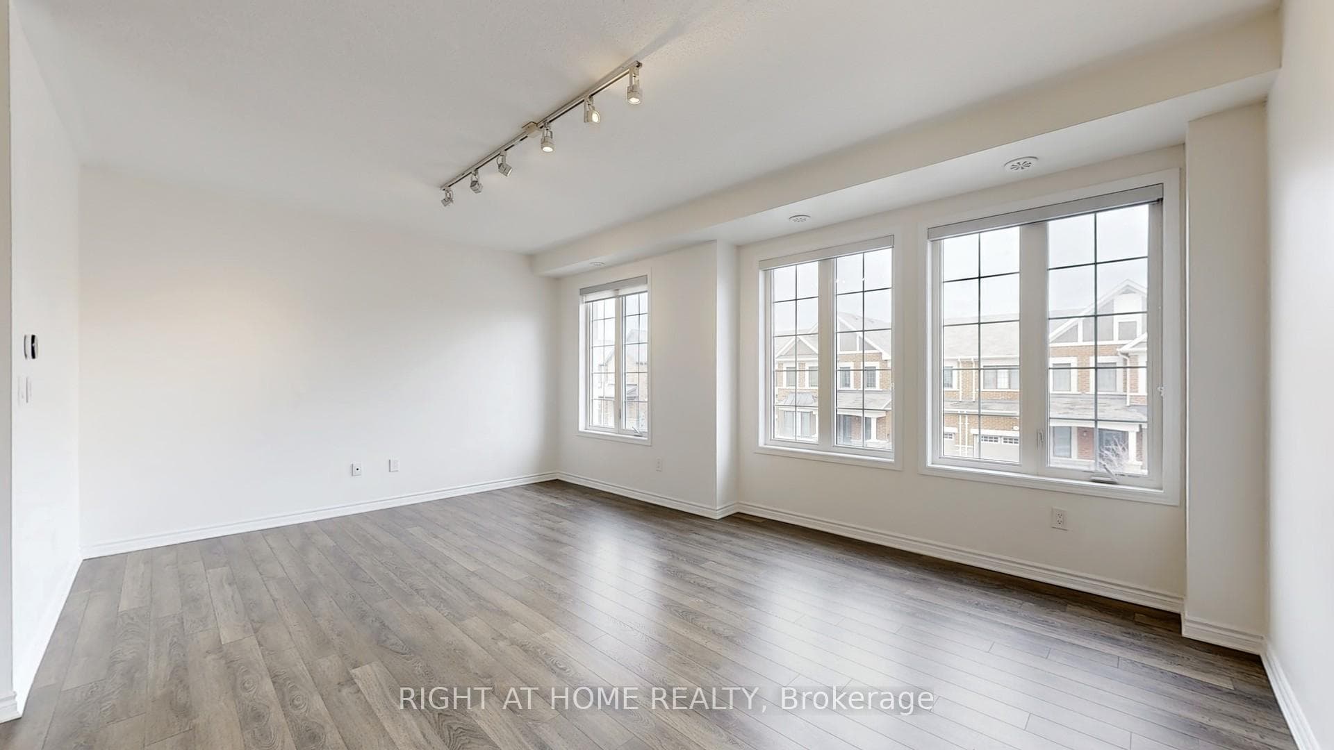 5 Casely Avenue photo 10