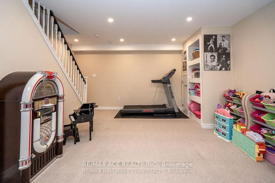 74 John W. Taylor Avenue photo 13