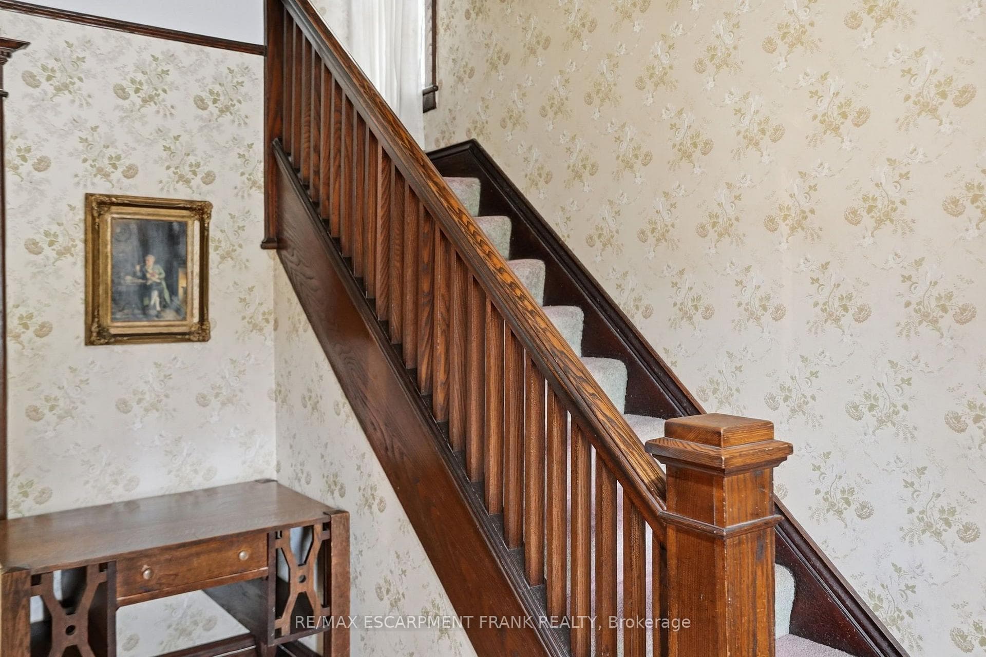 24 Cliff Avenue photo 30