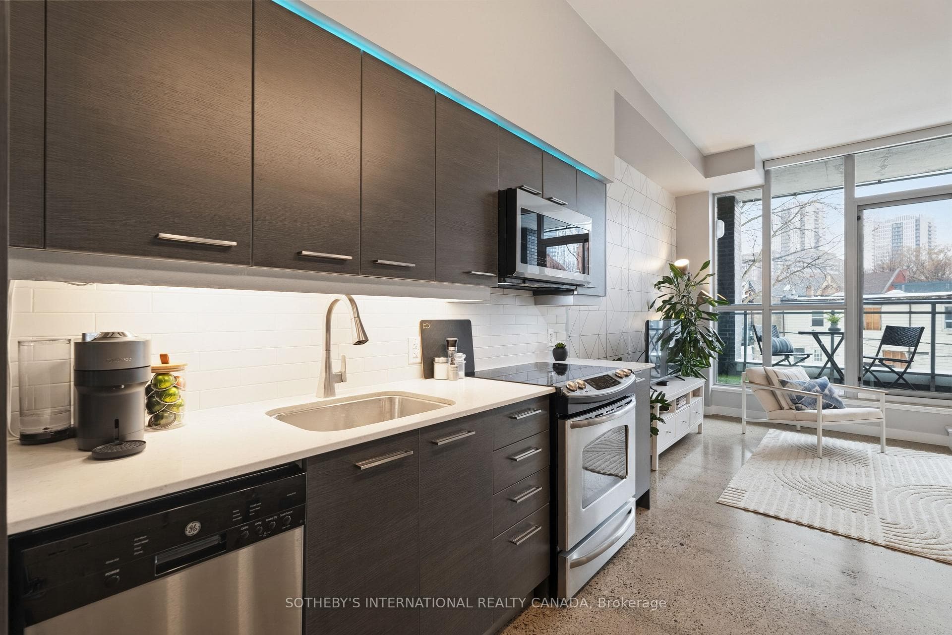 510 King Street Unit 215 photo 10